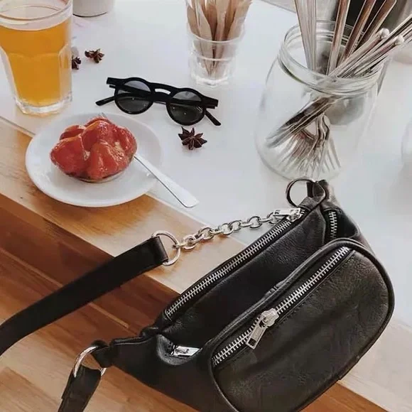 Fanny pack bag black PU 3 pocket leather women’s crossbody chain - Picture 11 of 11